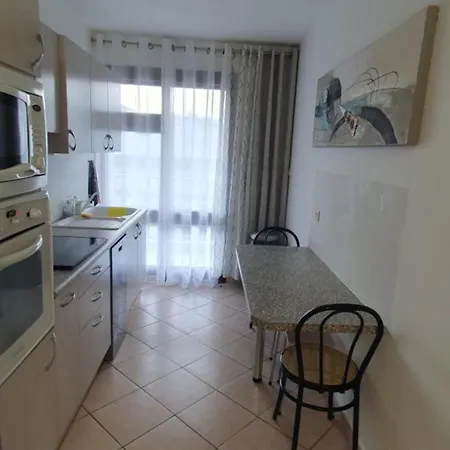 Spacieux 2 Pieces Terrasse Et Piscine * Канны