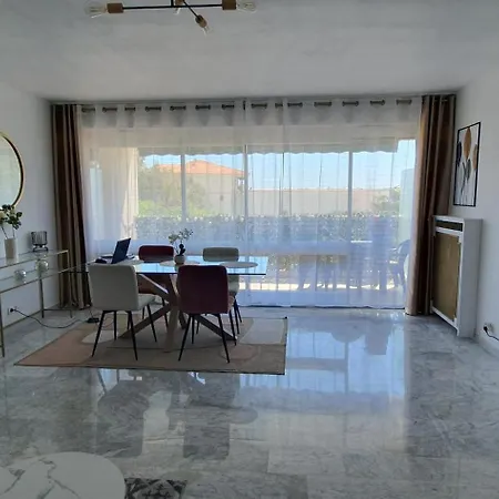 Апартаменты Spacieux 2 Pieces Terrasse Et Piscine