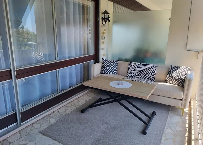 Daire Spacieux 2 Pieces Terrasse Et Piscine Cannes